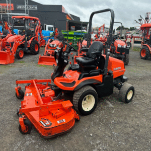 F2890 Kubota mower